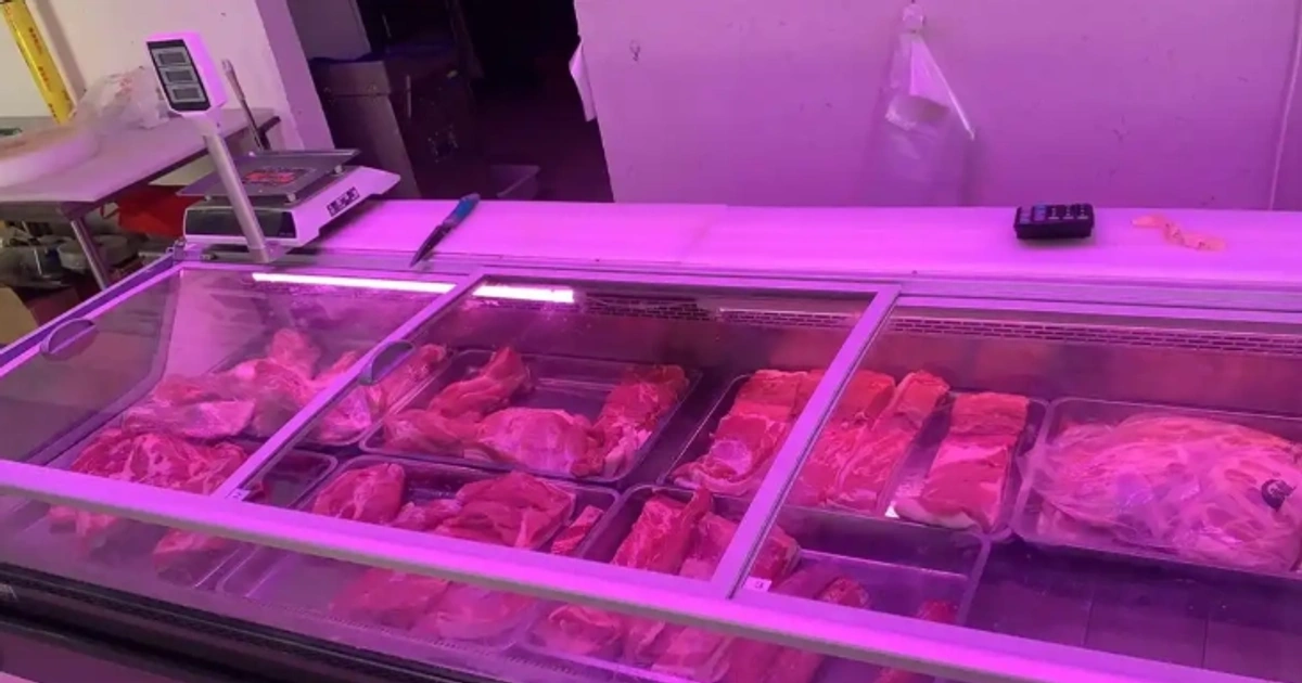 宠物踩冷鲜肉柜:社区生鲜底线失守的真实商业困境
