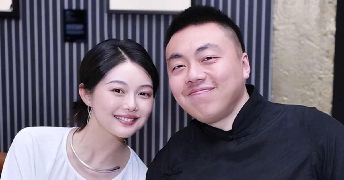 网红IP向白牌女装的大撤退:晚晚造牌背后的艺术滤镜折现与流量脱水